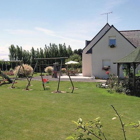 Amazing Apartment In Roz-Landrieux With Kitchen Eksteriør billede