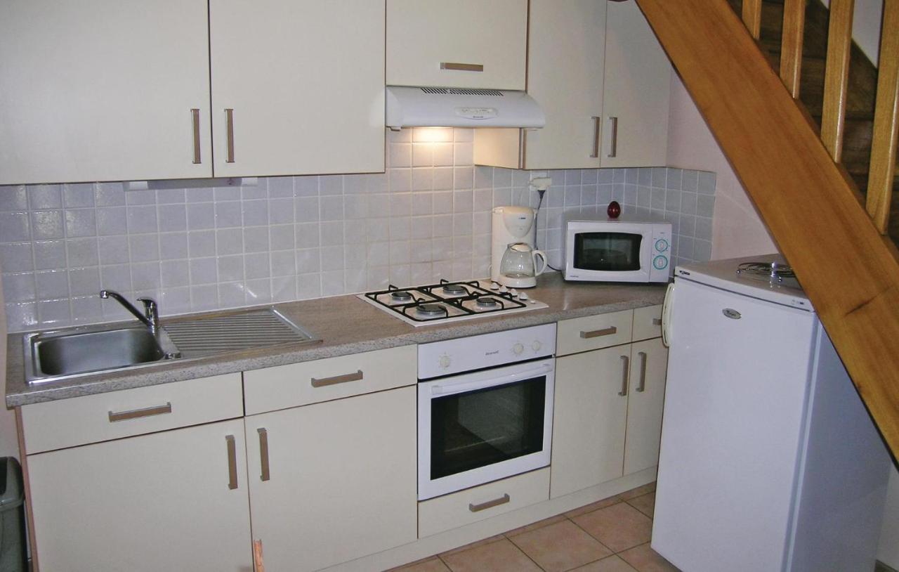 Amazing Apartment In Roz-Landrieux With Kitchen Eksteriør billede