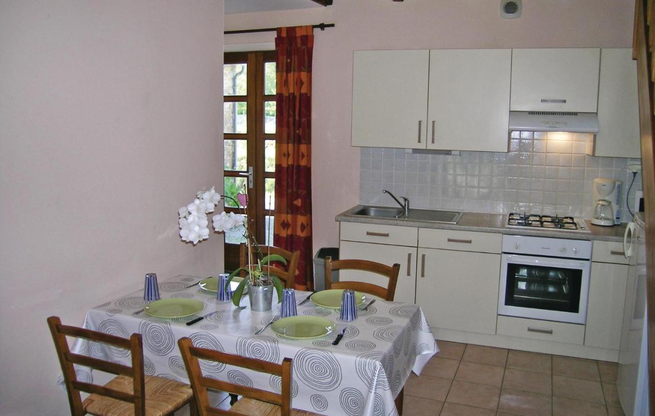 Amazing Apartment In Roz-Landrieux With Kitchen Eksteriør billede