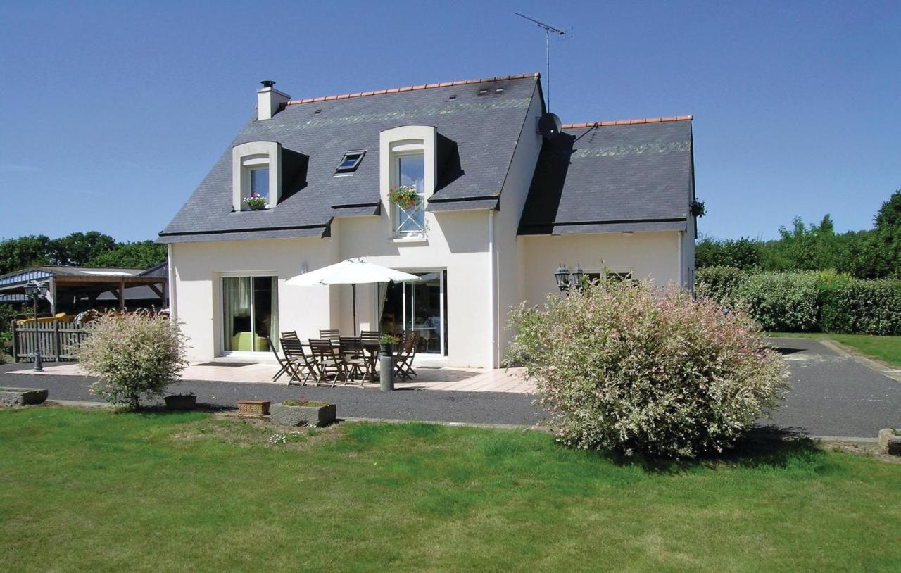 Amazing Apartment In Roz-Landrieux With Kitchen Eksteriør billede