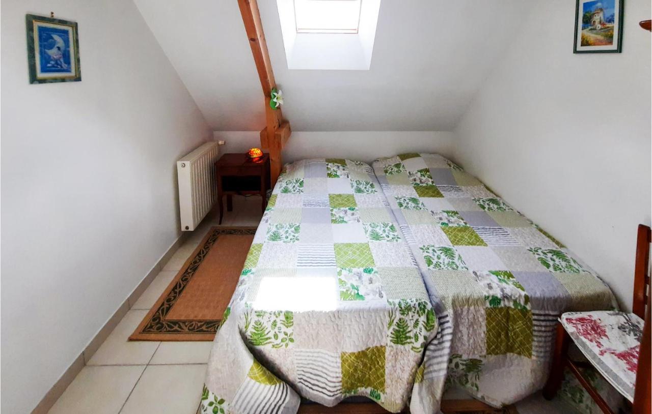 Amazing Apartment In Roz-Landrieux With Kitchen Eksteriør billede