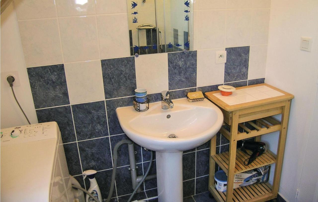 Amazing Apartment In Roz-Landrieux With Kitchen Eksteriør billede