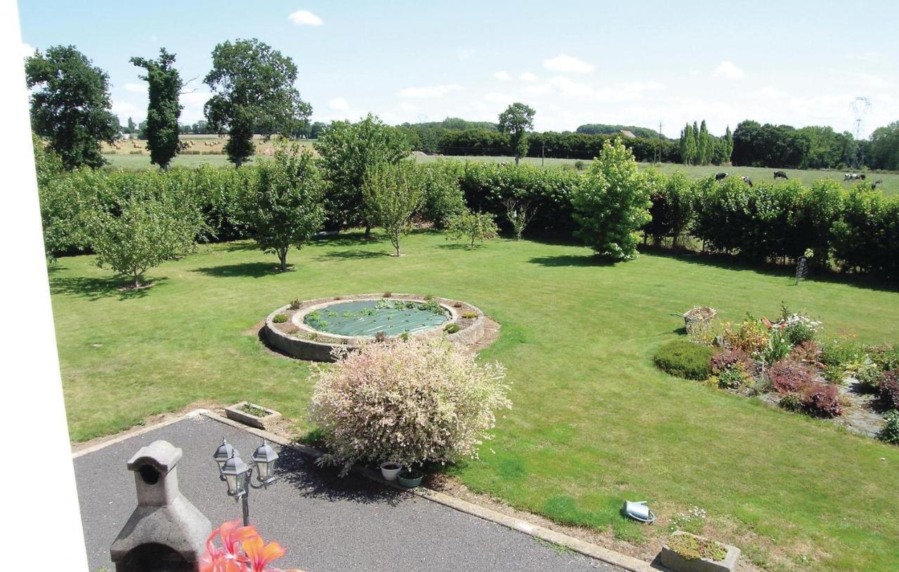 Amazing Apartment In Roz-Landrieux With Kitchen Eksteriør billede